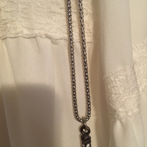 Paris Eiffel Tower Necklace - Picture 5 of 11
